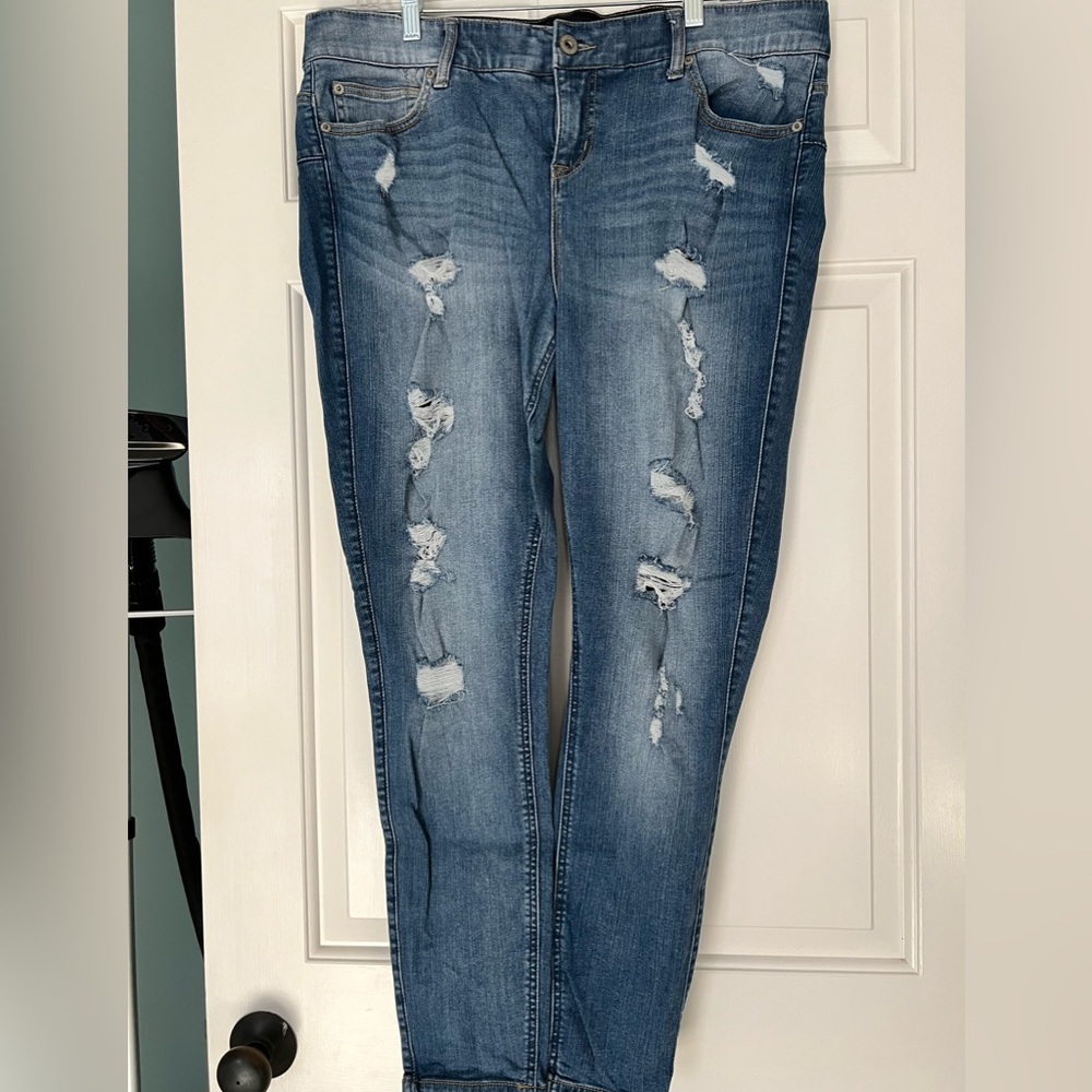 Torrid Size 18R Distressed Bombshell Skinny Jeans